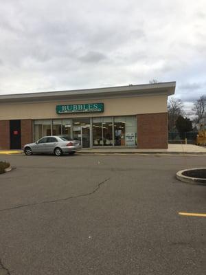 Bubbles Laundromat of West Roxbury -- 1230 VFW Parkway, West Roxbury        Storefront