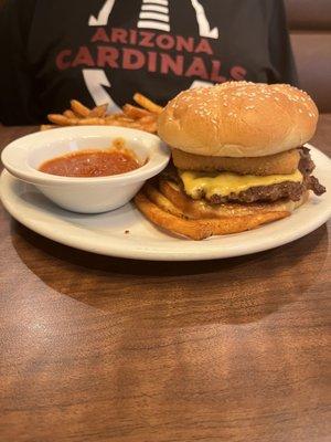 Mo' Mozzarella Burger