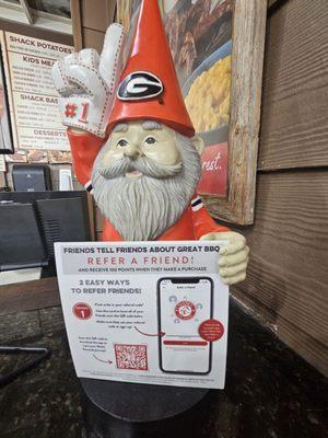 Refer a friend gnome