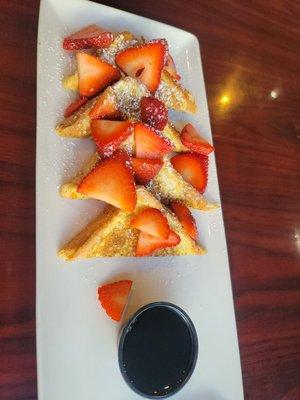 French toast and strawberries $11