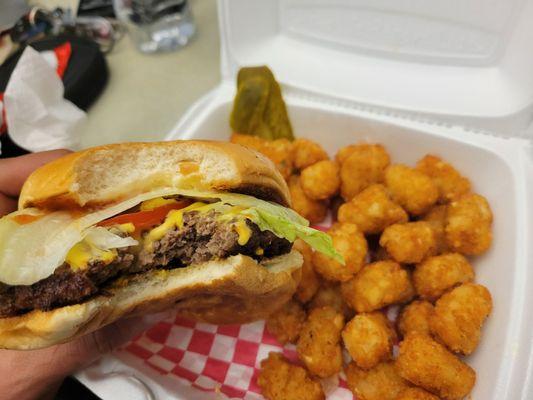 Original Burger w/ tots