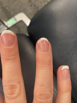 1 day later and already chipped gel - regular day without any crazy activity (lifting, moving, etc)