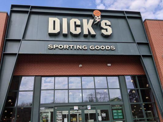 DICK'S Sporting Goods