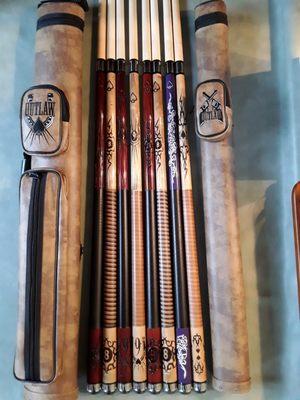 Outlaw cues and cases