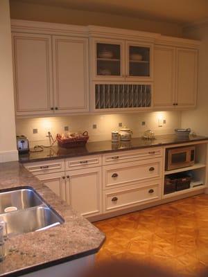 Kitchen Remodeling & Design / Custom & Stock Cabinet Installations