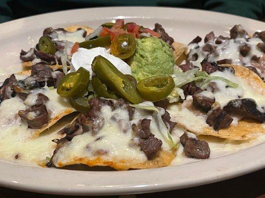 Nachos with beef fajita