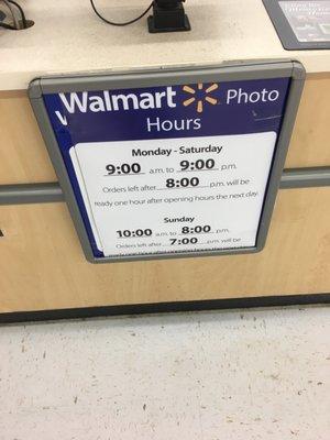 Walmart Photo Center -- 550 Providence Highway : Route 1, Walpole           Interior