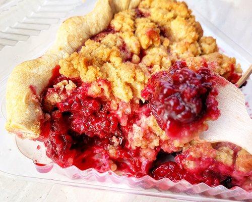 Mixed Berry Crumble Slice