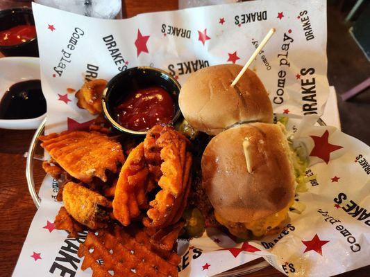 All American Mini Burgers, sweet potato fries