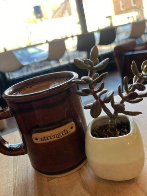 Dine-in coffee mug, real plant