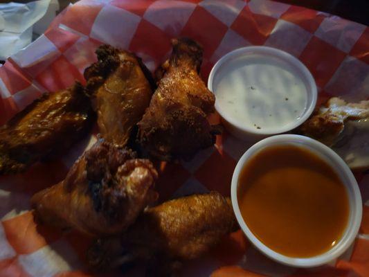 Nekkid chicken wings