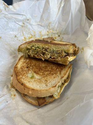 Jimmy pesto melt