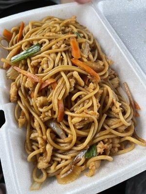 L2. Chicken Lo Mein