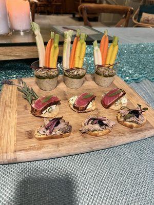 Heirloom carrot crudité, ahi tuna, & duck canape