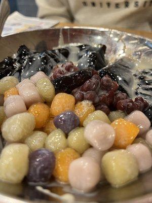 Q4 ice grass jelly taro ball