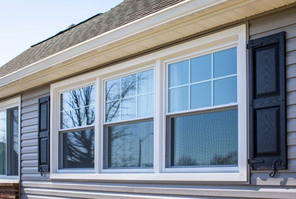 Inspira Double Hung Windows with Top Grids