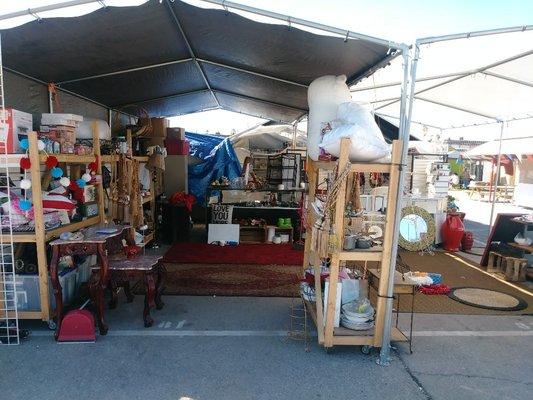 New wedding household items at cetera by Elizabeth at Boulder Highway swap meet