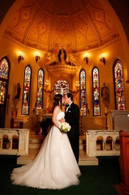 wedding kiss mary parks flowers