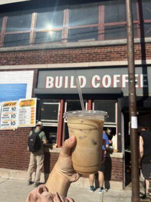 Iced vanilla latte with oat milk (decaf)