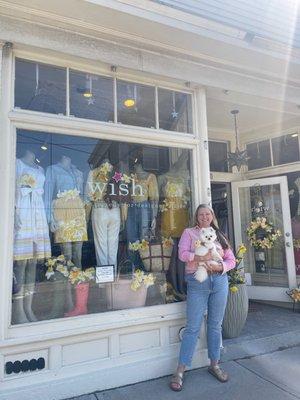 Shop owner, Kate, with shop dog, Margo, for Newport Daffy Days.