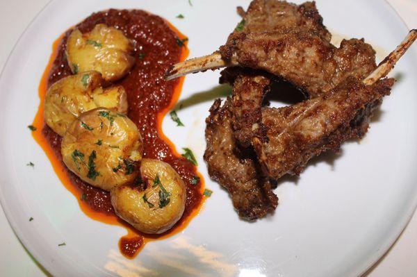 Lamb chops with fingerling potatoes