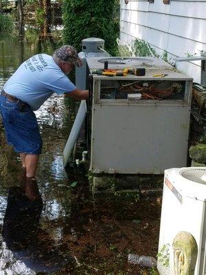 Top Service Tech, Mr Teal, works hard after hurricane Irma to get an elderly customer some cooling! Great Job, Greg!