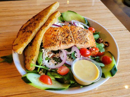 Spinach Salmon Salad