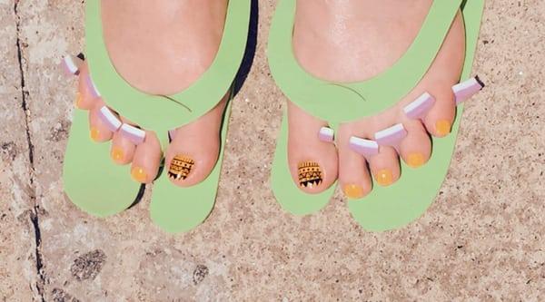 My new pedi with fabulous design!