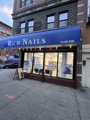 Rich Nails Spa