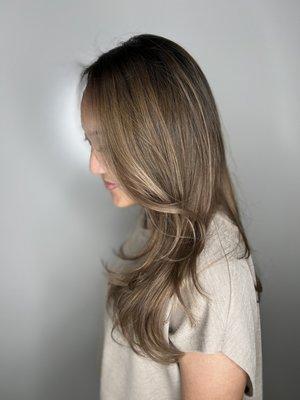 Creamy beige balayage