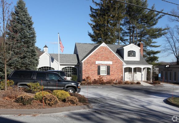 New Listing at 10 Library Lane, Simsbury, CT