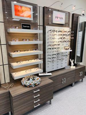 Optical boutique