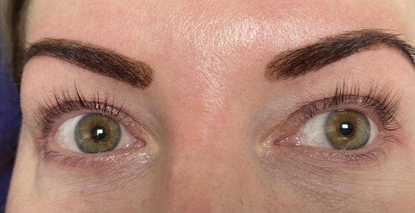 Brow shaping & tinting 
Lash lift& lash tint