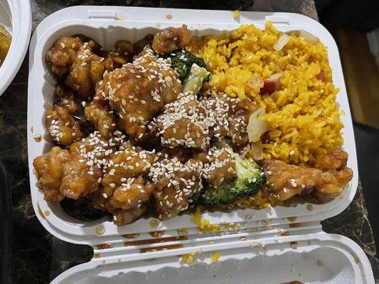 Sesame Chicken with (MORE) Pork Fried Rice (Pt-Small)