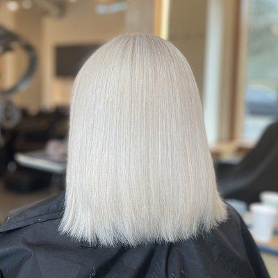 Cut and color by Brandon. @Brandonedwardbeauty on Instagram.