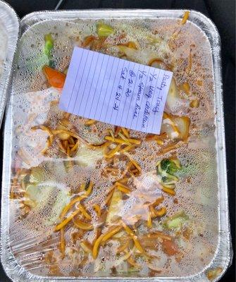 1/2 tray chow mein