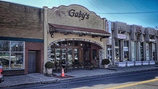 Gaby's on a Saturday, March day