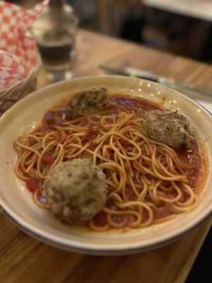 Spaghetti and meatballs