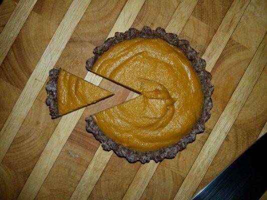 Raw, vegan sweet potato pie.
Samples of this was passed out at one of my FREE classes. Check my calendar for more!