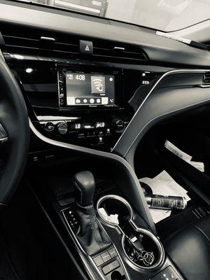 2018 Toyota Camry double din radio installation.