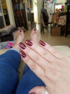 Loved the tigers eye polish toes and feet match again yeah!