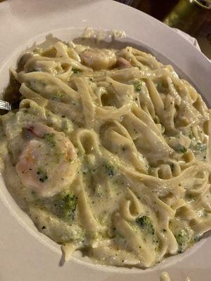 Shrimp Alfredo w Broccoli. Extra creamy