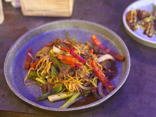 Spicy Garlic Beef Noodles