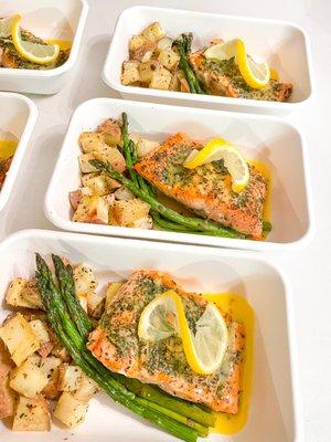 Holistic Meal Prep - Herbed Wild Salmon with Lemon Beurre Blanc(grass fed butter) - all gluten, dairy, soy corn & refined sugar free.