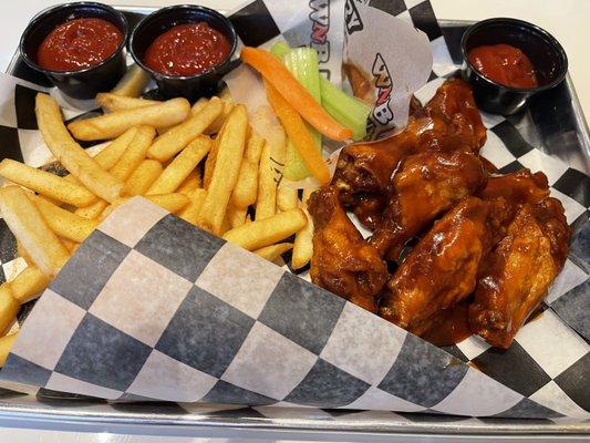 Spicy bbq wings and fries