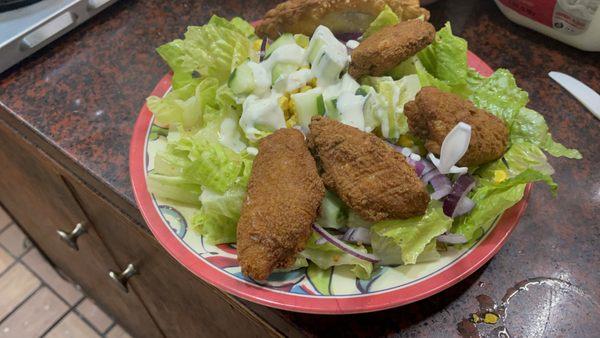 Wings with salad