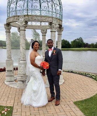 The Odyssey was the perfect venue for Kristin and Neil. Tinley Park, IL