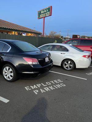 Customers pays but no parking reserved for them