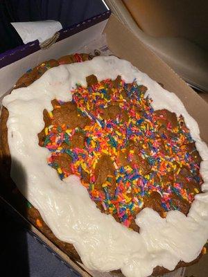 melted, burnt cookie cake missing the text image I ordered