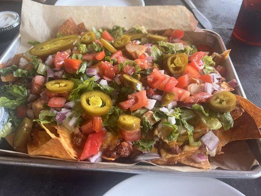 Nachos with chicken and beef